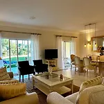 בית נופש Ellegance - Shared Pool - 6 Guests - וילהמורה
