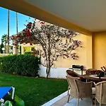 Ellegance - Shared Pool - 6 Guests - בית נופש *