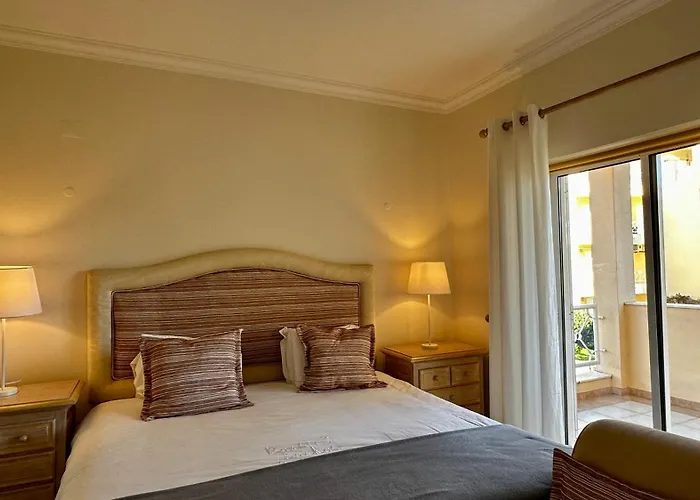 Ellegance - Shared Pool - 6 Guests - Vilamoura *