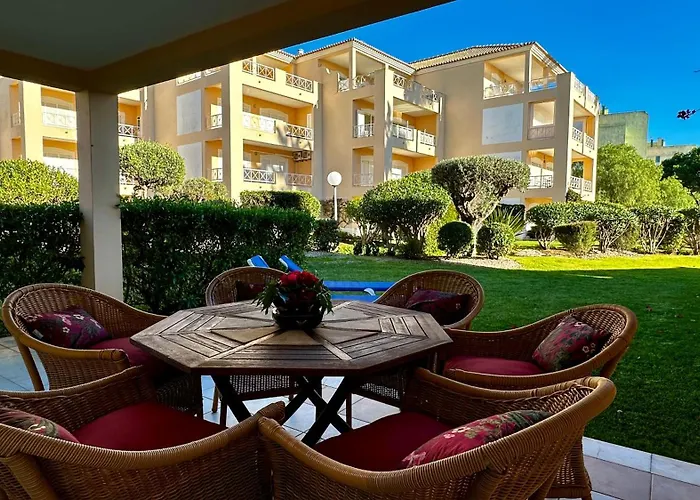 Ellegance - Shared Pool - 6 Guests - Vilamoura Vakantiehuis Vilamoura